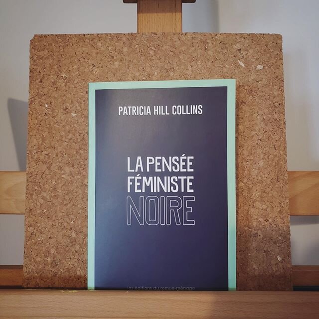 Patricia Hill Collins nous invite à la réflexion cette fin de semaine.

Confrontées à une société sexiste et raciste qui leur impose des images d'elles-mêmes stigmatisantes et dévalorisantes, les femmes noires des États-Unis n'en ont pas moi