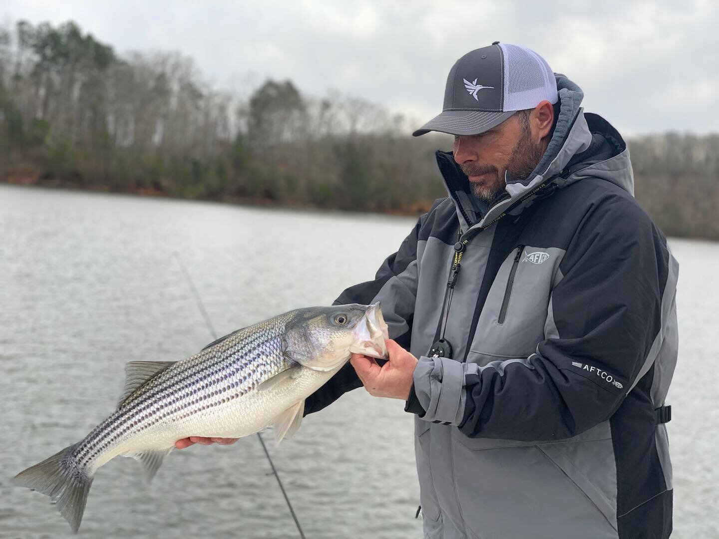 Took my buddy out for a little while today to catch some shad. After we loaded the tank instead of messing with the crappie like we did last week we found a few stripers to feed the shad too! 😉 We both had to pick our kids up from school so we only 