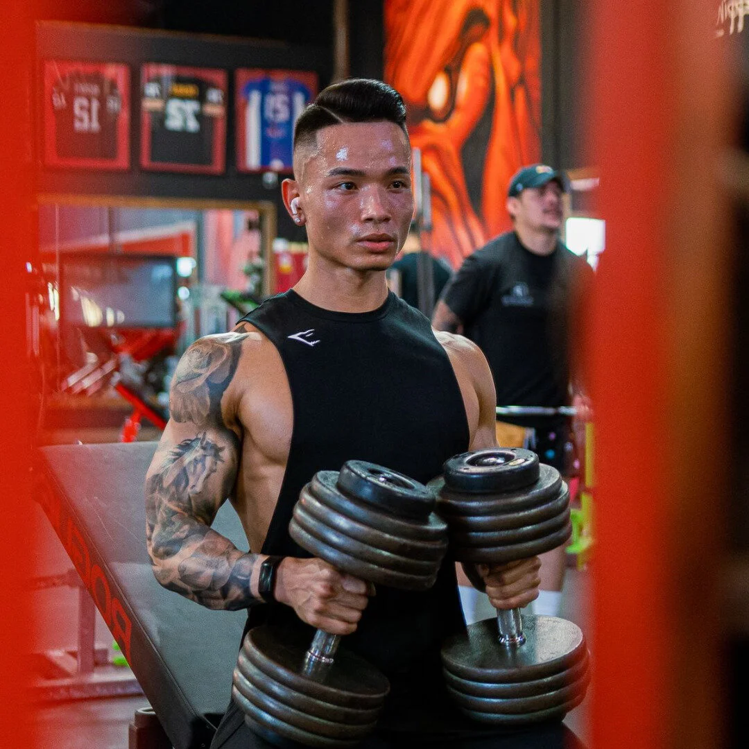 How much weight should you be lifting?

The answer depends on what your 1RM (One Rep MAX) is for a specific exercise and what your current goals are. 

A quick way to calculate your 1RM is to perform an exercise with good form and the most weight tha