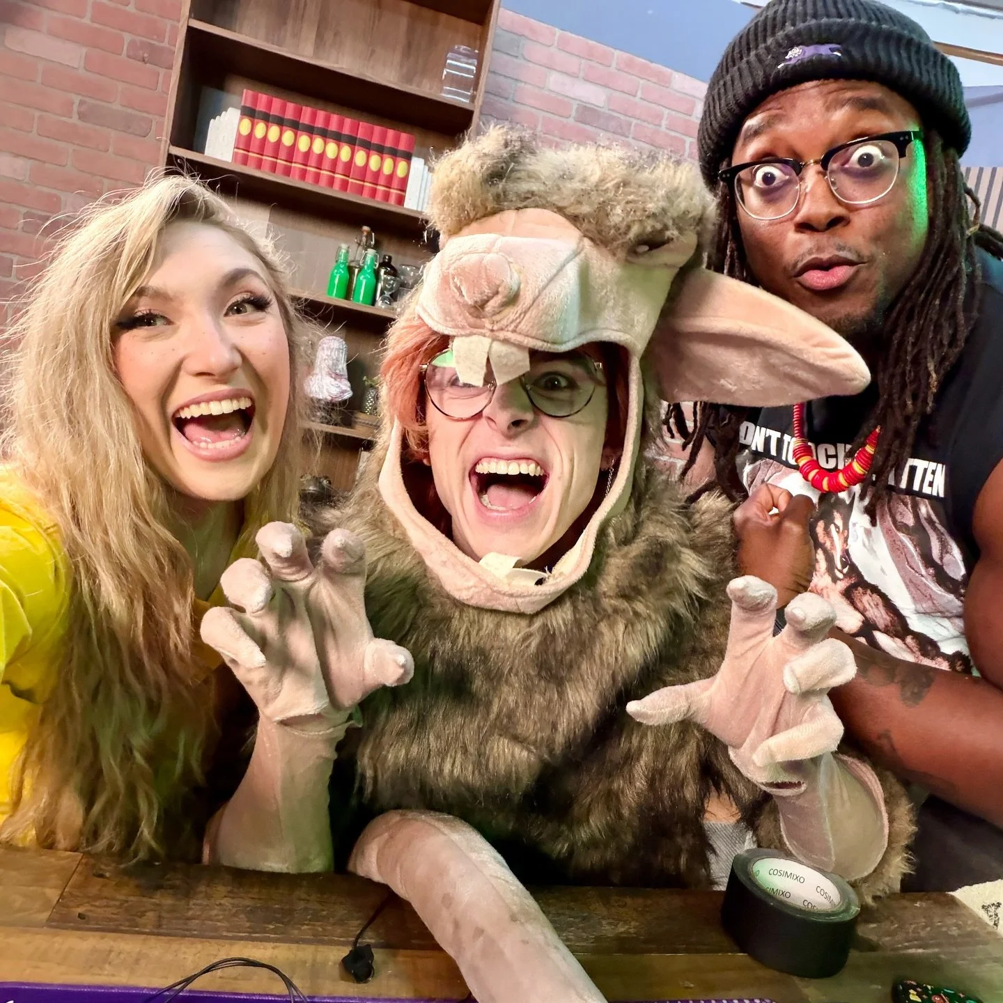 The Commander Party video I filmed with @goodtimesociety is live today! It was such a treat getting to play Magic the Gathering with such an awesome pod and we had a blast with these Teenage Mutant Ninja Turtle commanders! Watch the video now on YouT