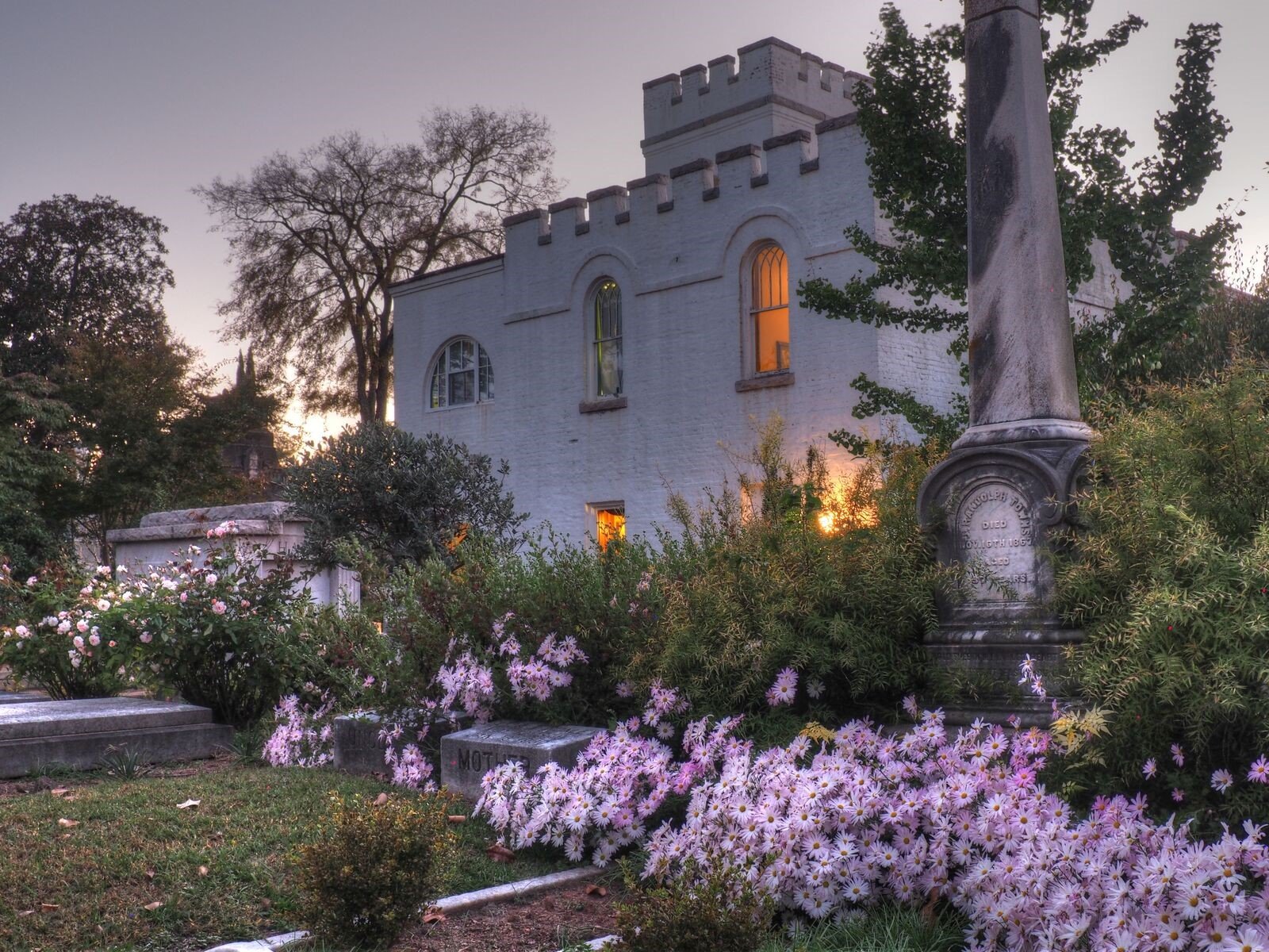 Historic Oakland Cemetery (1).jpg