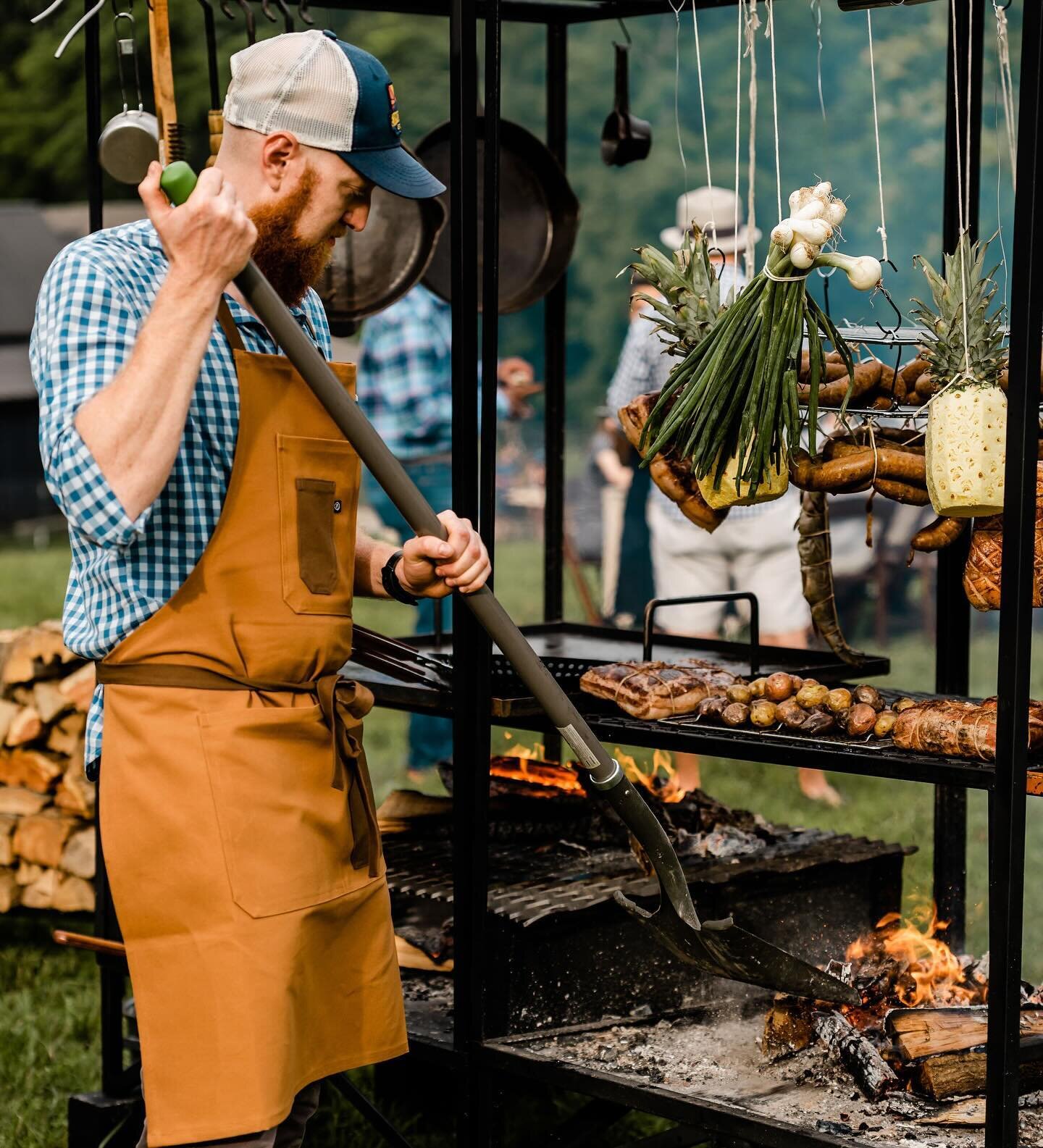 .
.
#livefirecooking #farmdinner #nash #foodphotography #openfirecooking #nashville #outdoors #alfresco