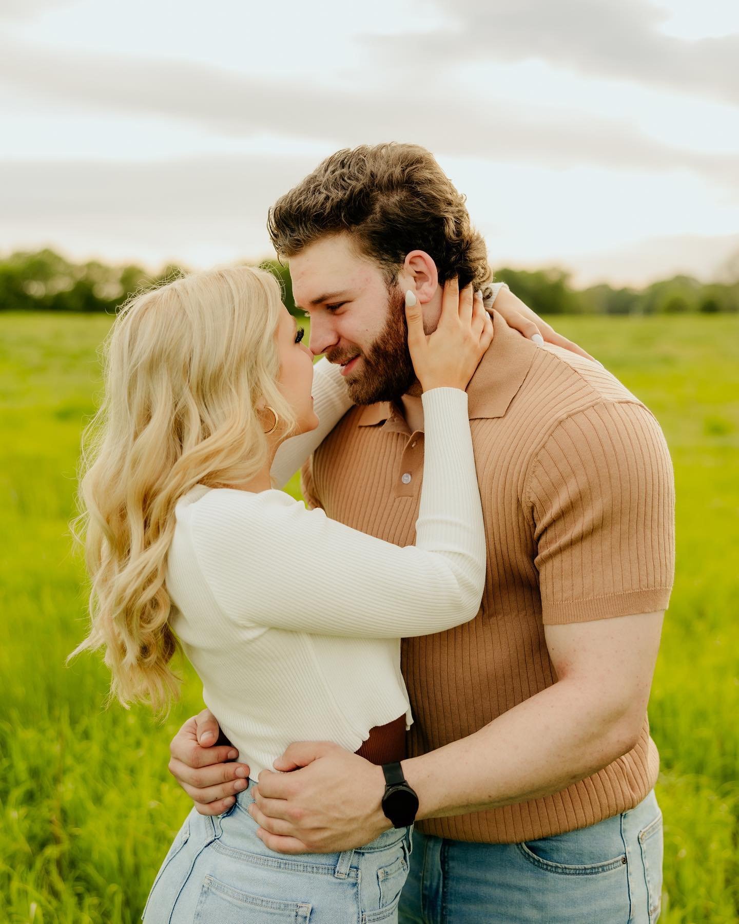 In love with this spring engagement session 🤩