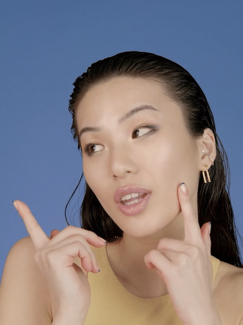 Red Earth Beauty AquaEssence-high.gif