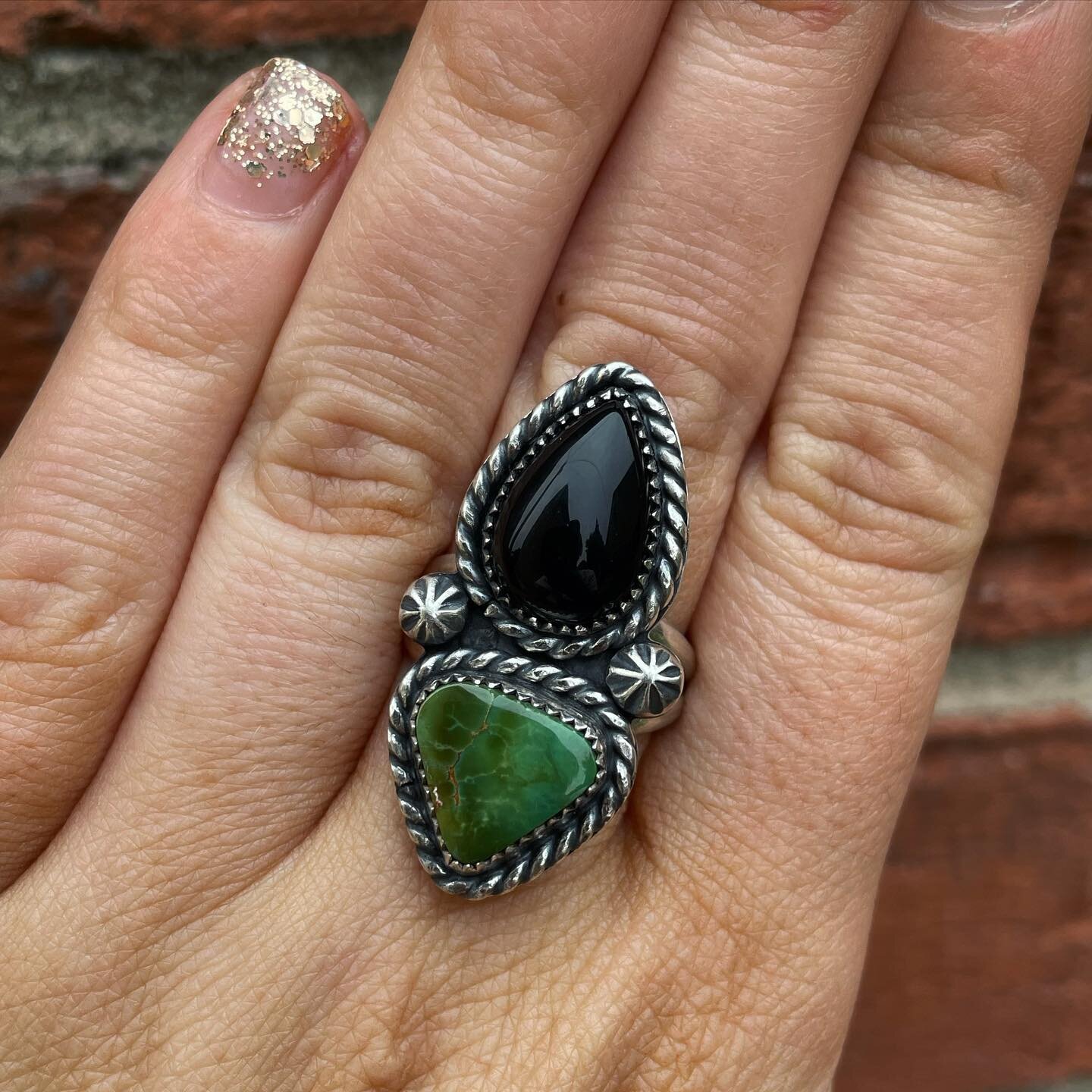 Black Onyx &amp; Royston Turquoise concho ring 🌵🤠

UK N (US 6.75) ⛓

AVAILABLE ⚡️

⛓www.wildmoonsilver.com⛓