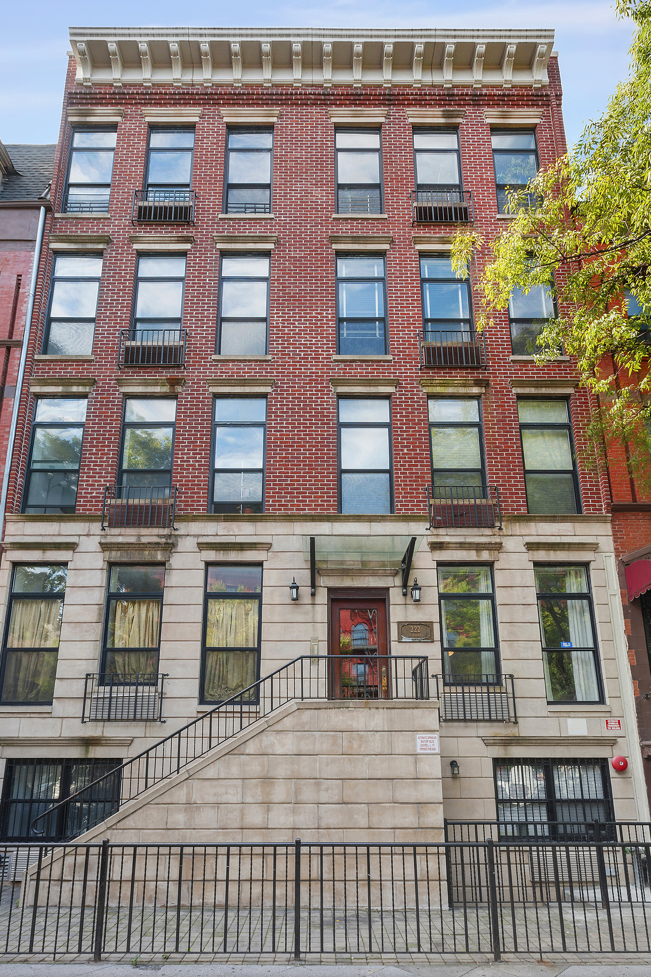 222_West_135th_Street_New_York_NY_10030_(2)-2.jpg