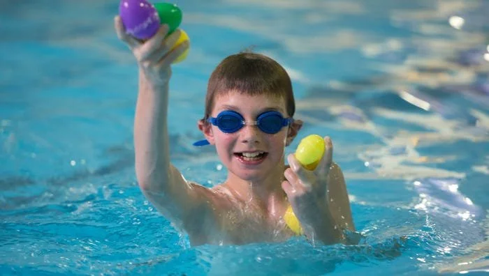 Diving Eggstravaganza