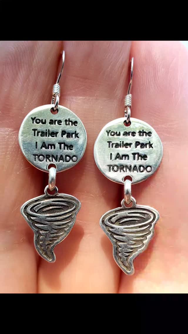 New earrings for this weekend!
@downtowngrowers
@railyardsmarket.abq
π