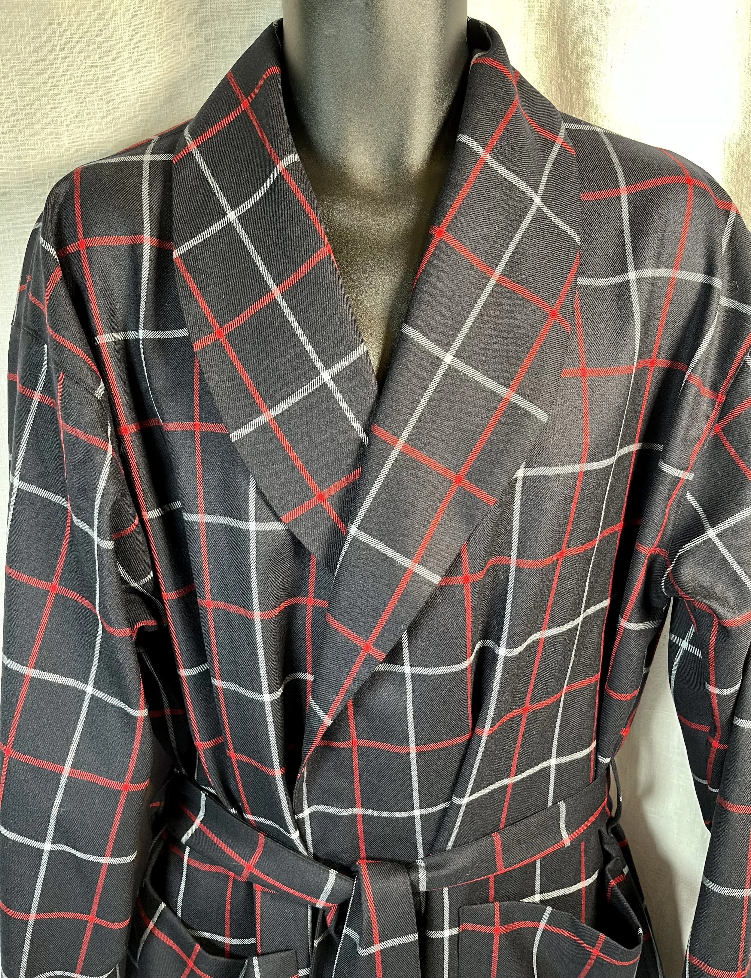 Mens Deep Navy Blue with Red/White Box Check 100% Merino wool NOT LINED (Med&Lge)