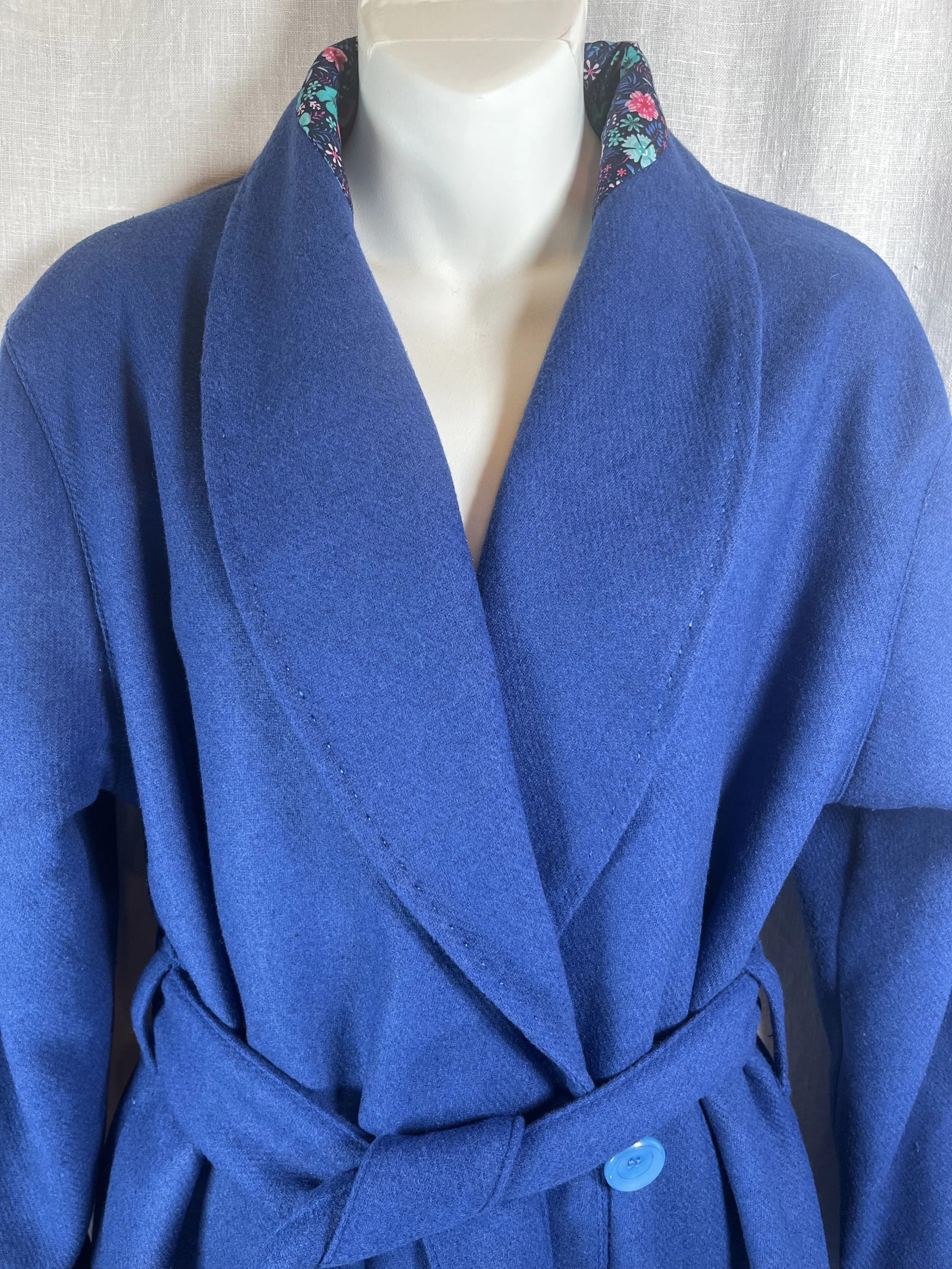 Quartz Blue Ladies Heavy Wool  Robe (Small to X-Large) Two different linings