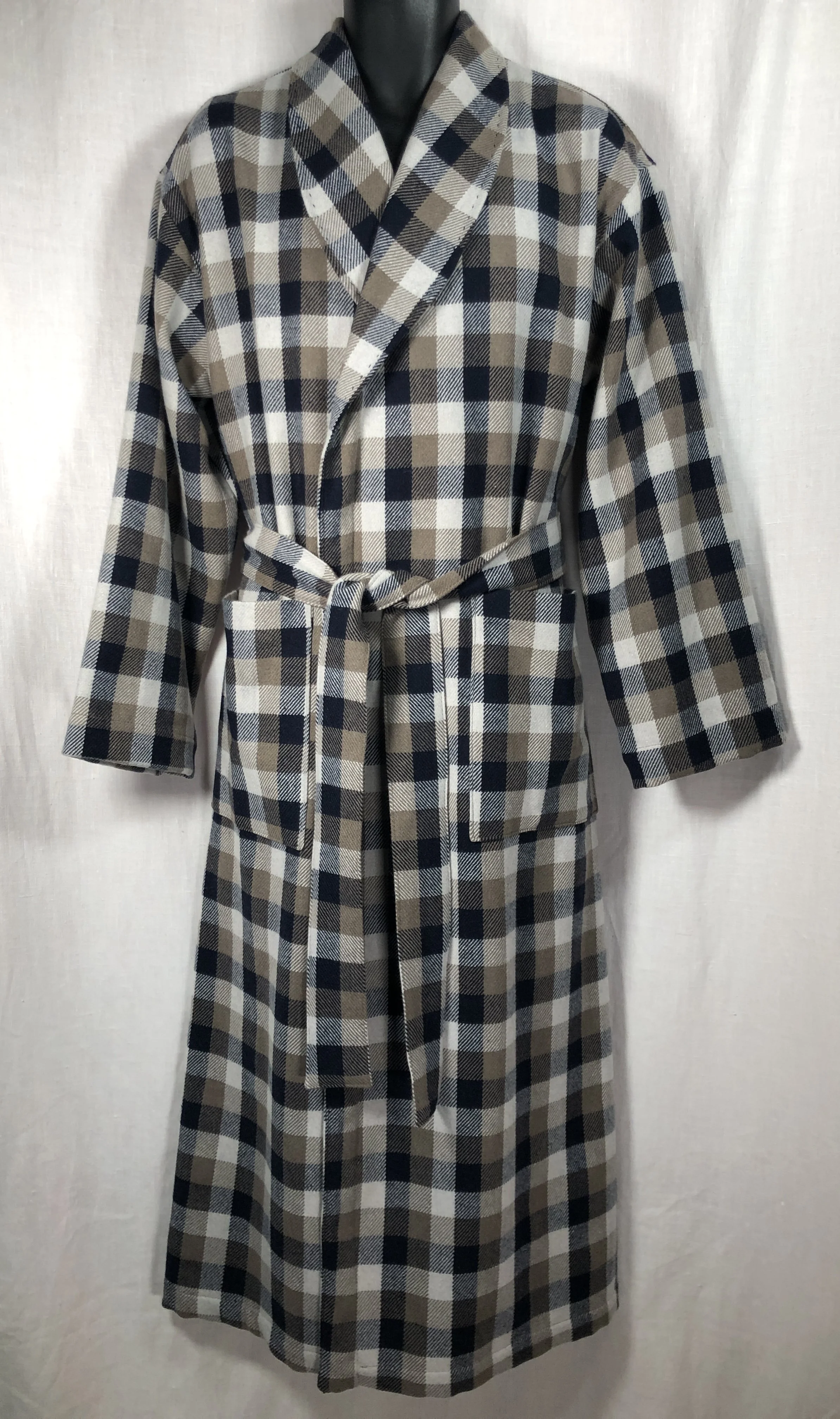 Long wool bathrobe with a belted waist on a black mannequin, featuring beige, white, and dark navy checks.