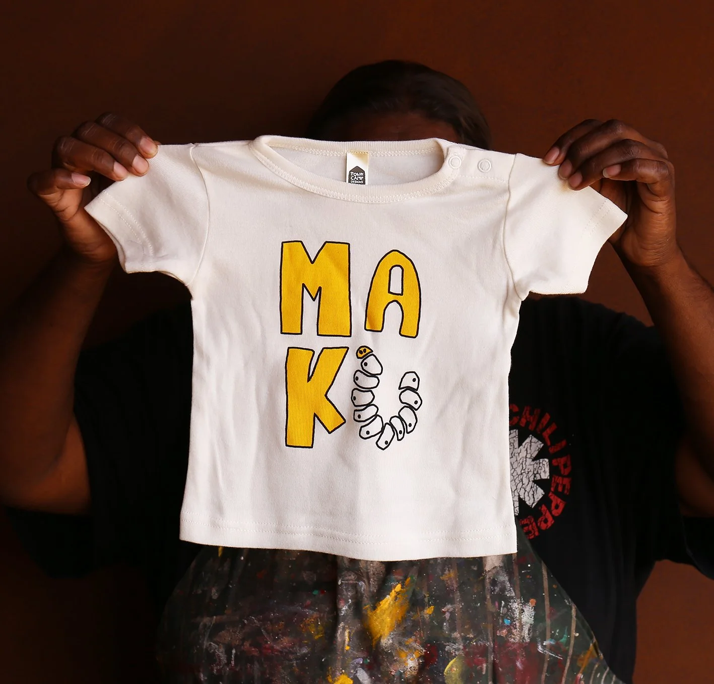 2022-04-28 sm Maku on Natural Infant Tee.jpg