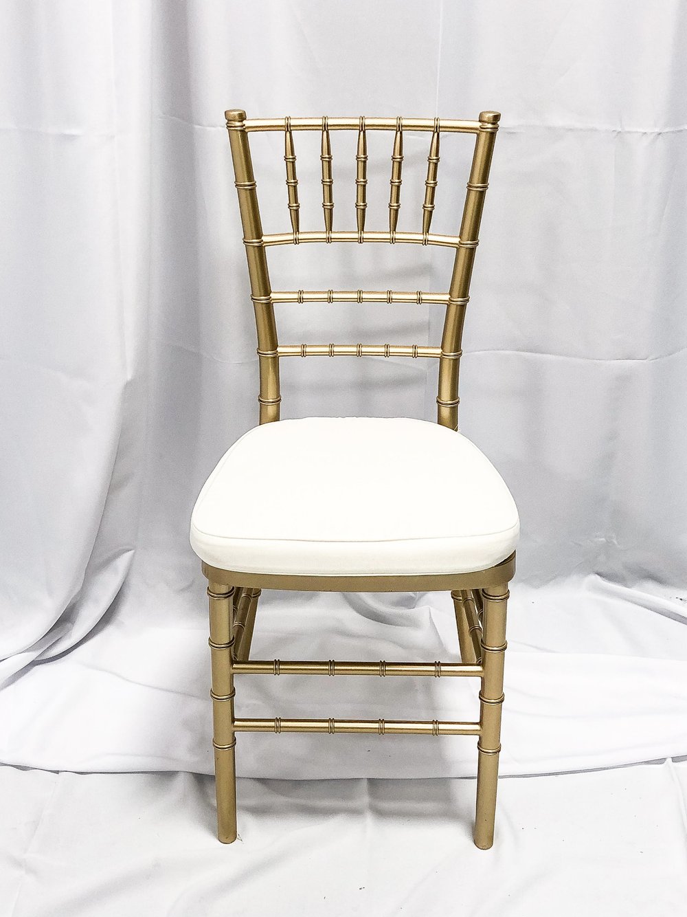 Gold Chiavari Chair Rentals: Elegance for your East Bay Events