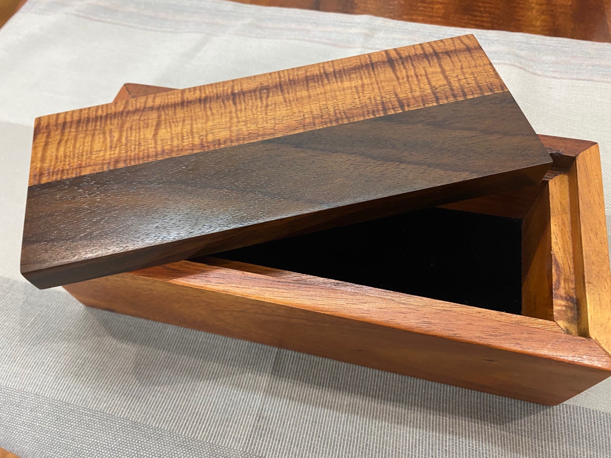 koa box with lid.jpg