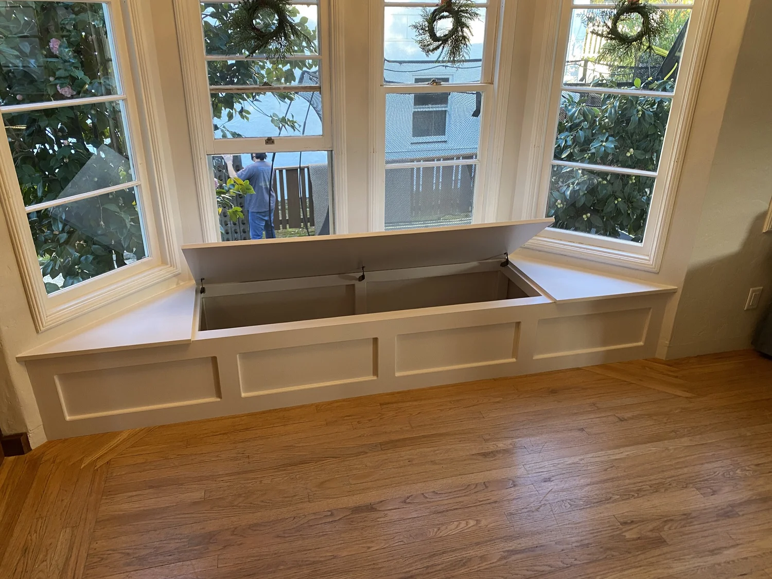 Finished built-in bay window bench with lift-top storage