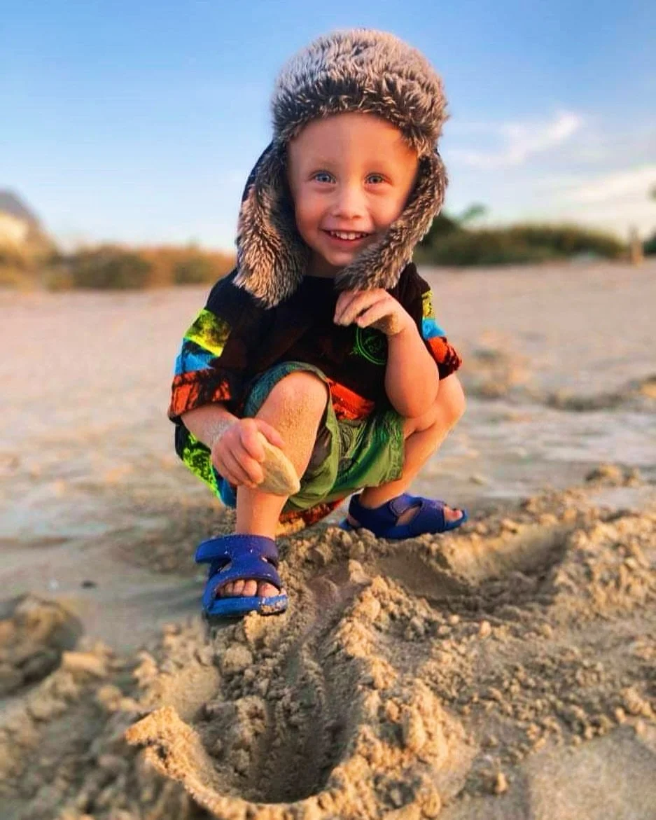 Super cute Kahn enjoying some beachside fun opposite #ceeandsee 💦 🏖️🩵 *Kahn, 2+ years is the gorgeous grandson of our park managers Leanne &amp; Denny 💕
.
#ceeandsee #beachlife #seaside #summeradventures #rediscoverockingham #rockingham #seeperth