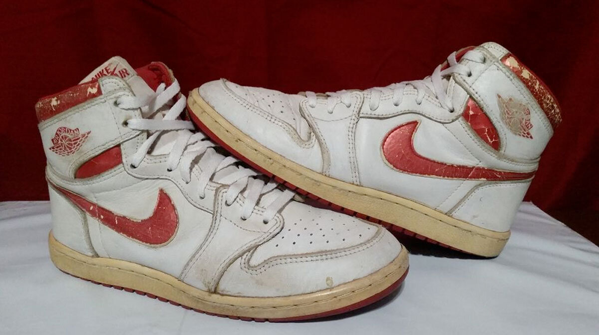 what was the first air jordan 1 colorway