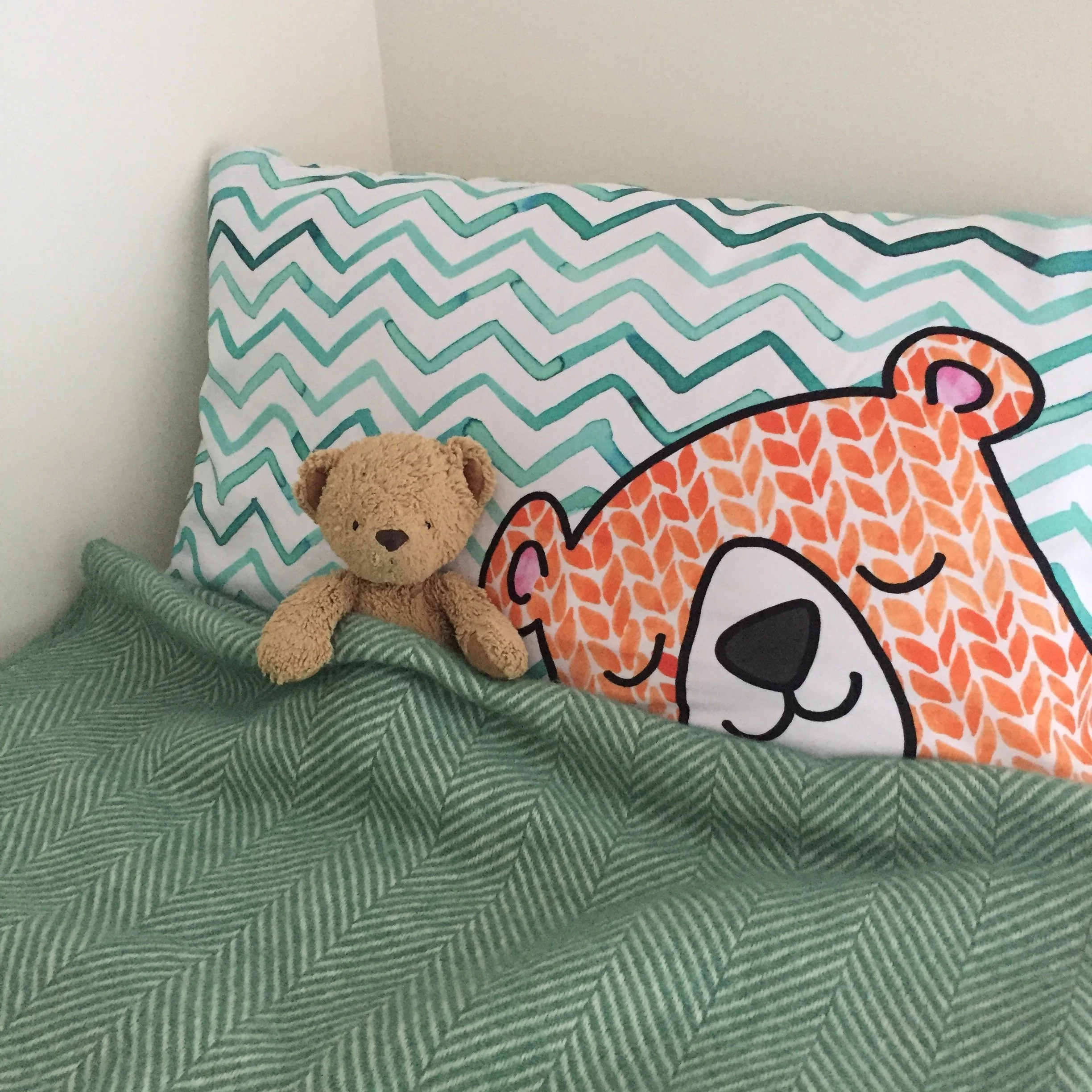 PILLOW 1.JPG