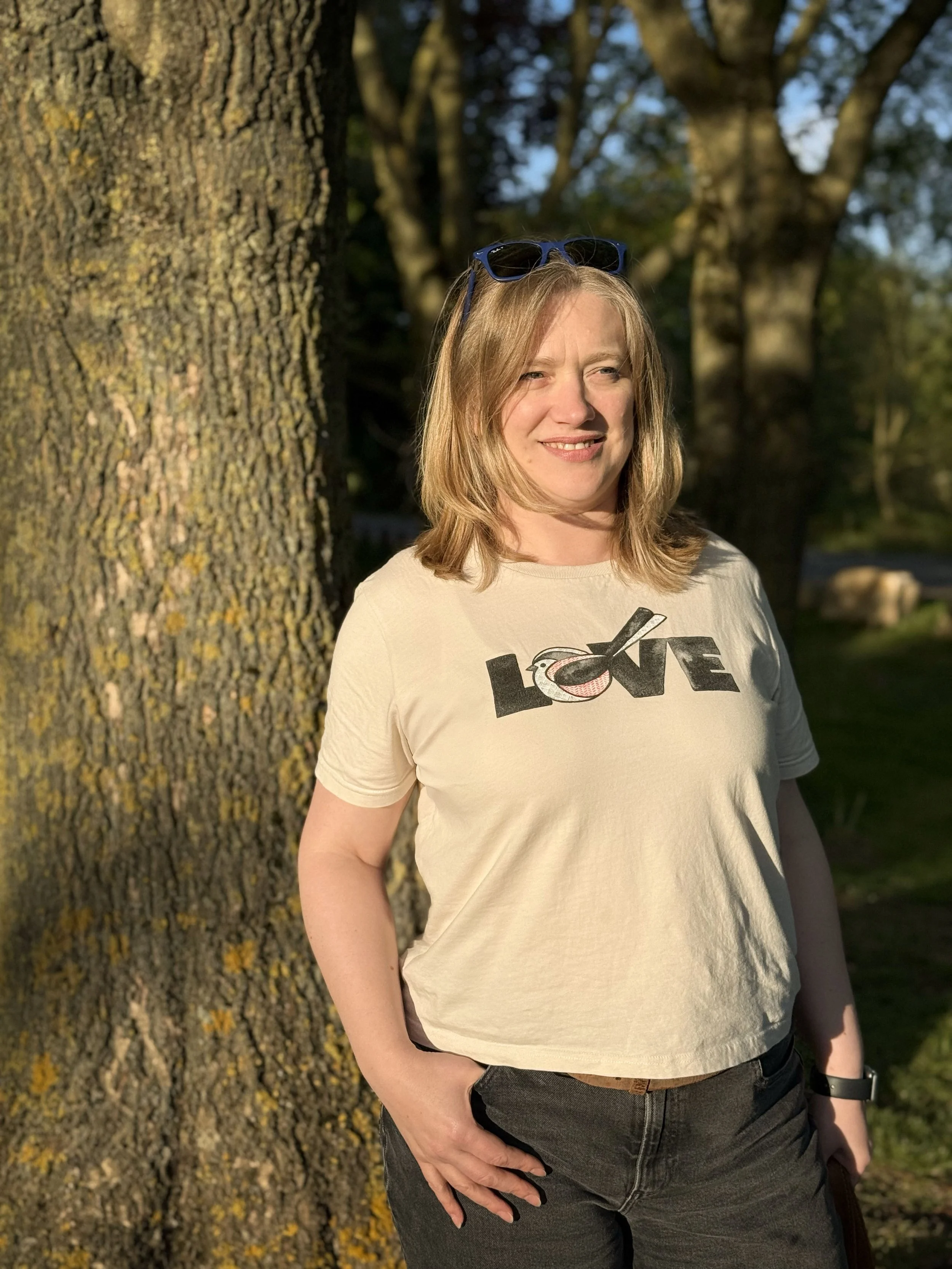 JO ALL PICSLOVE TIT TEE.jpg