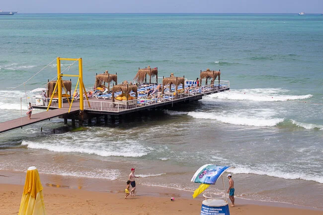 Water-sun-bed-Black-Sea-solar-beach