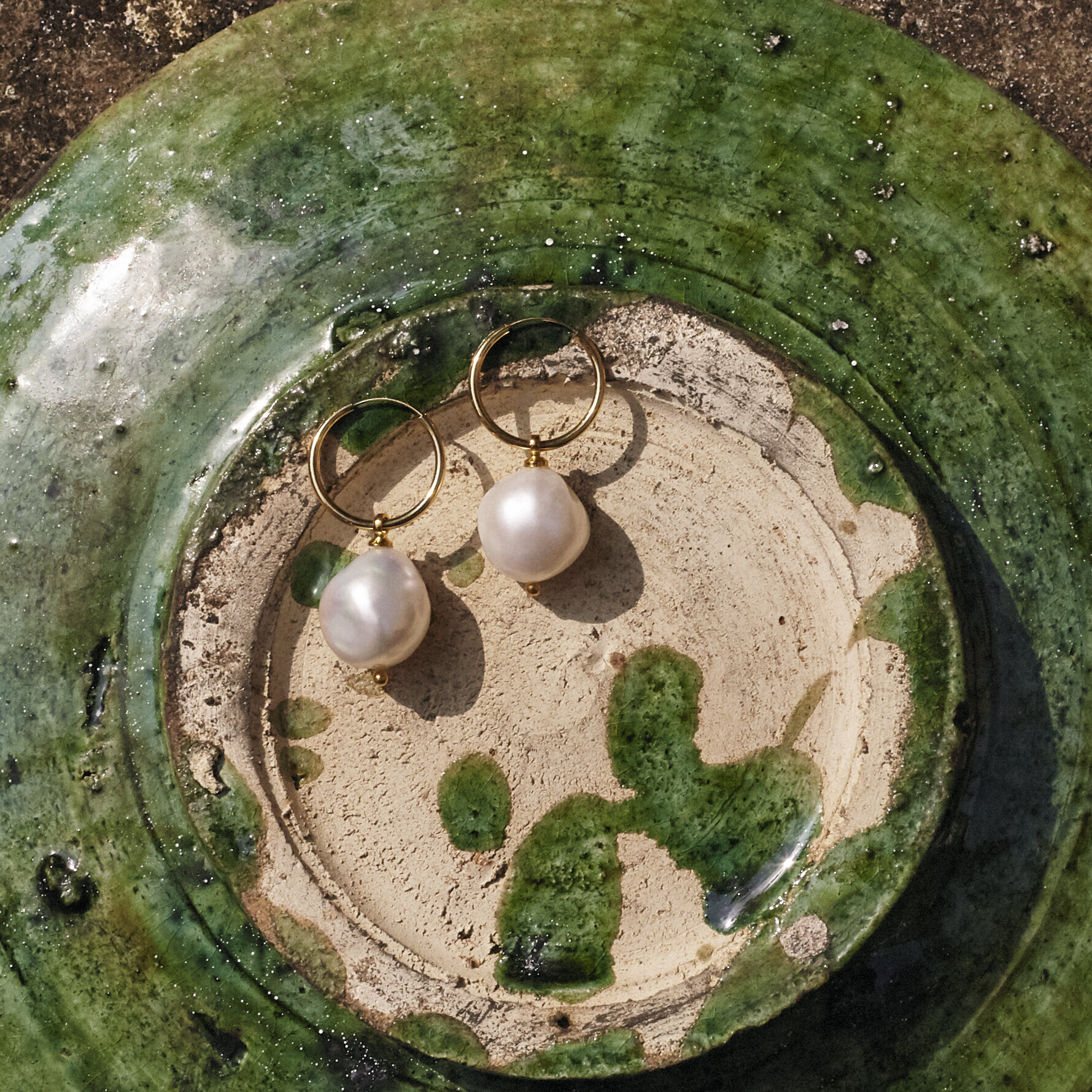 albertine-tucknott-stylist-still-life-earrings-astu-morocco.jpg