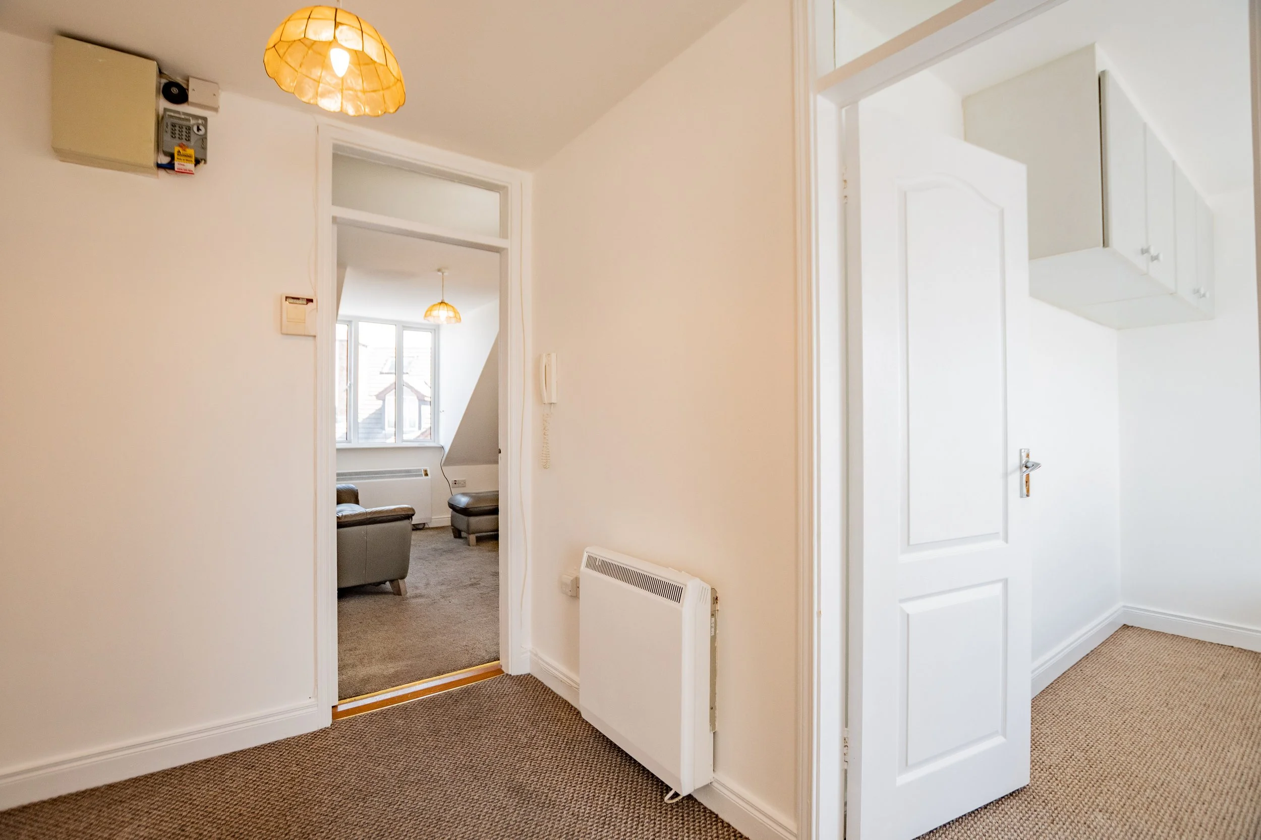 17c Friars Court - 23.jpg