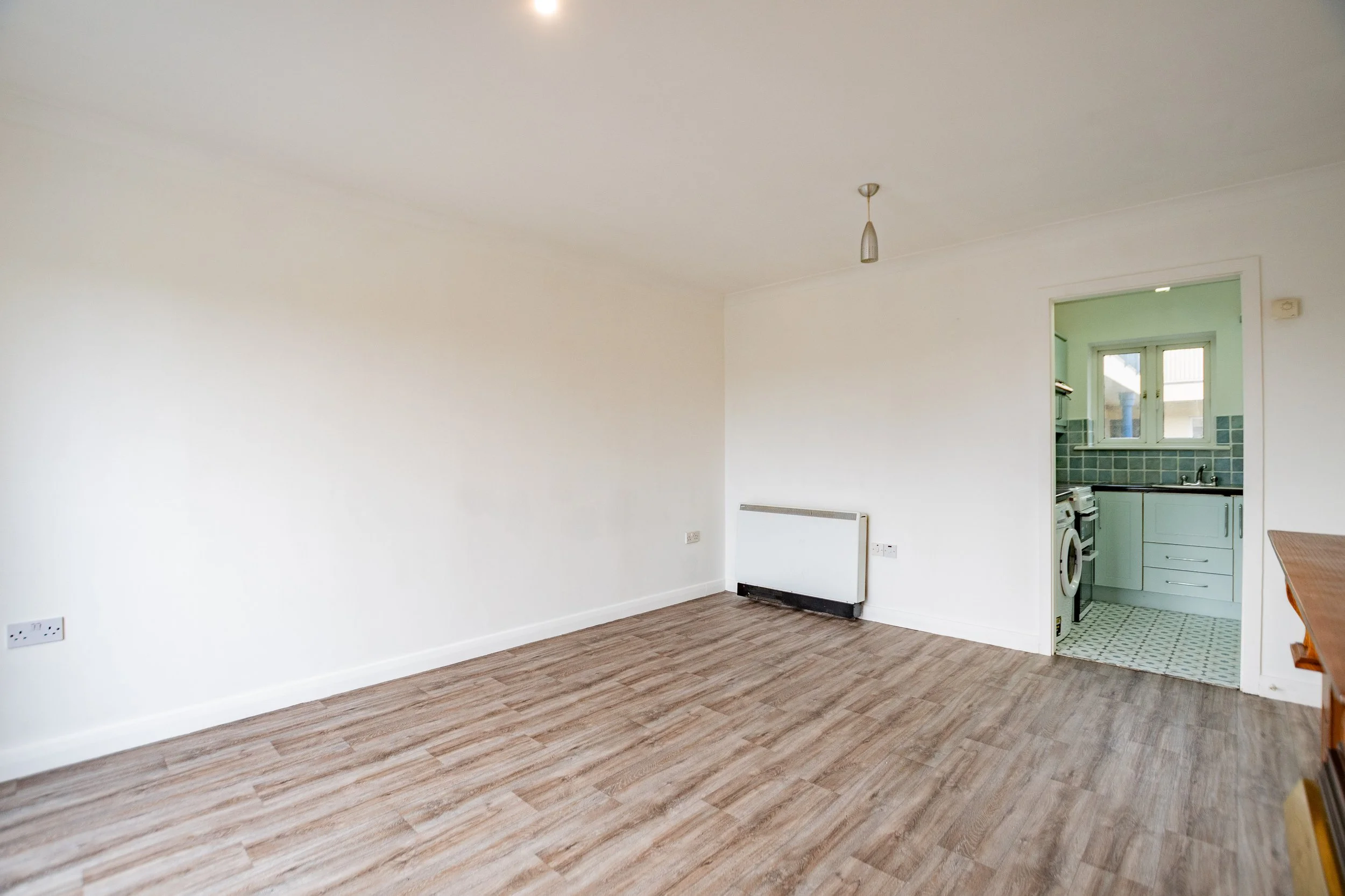 28 Harbour Court - 28.jpg