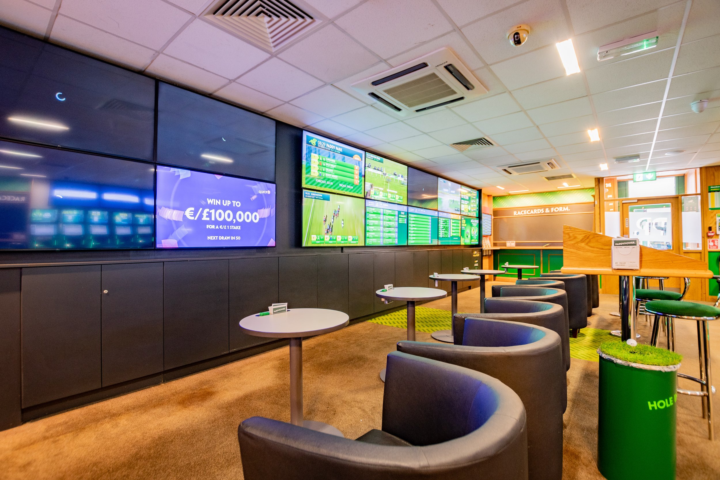 Paddy Power - 30.jpg