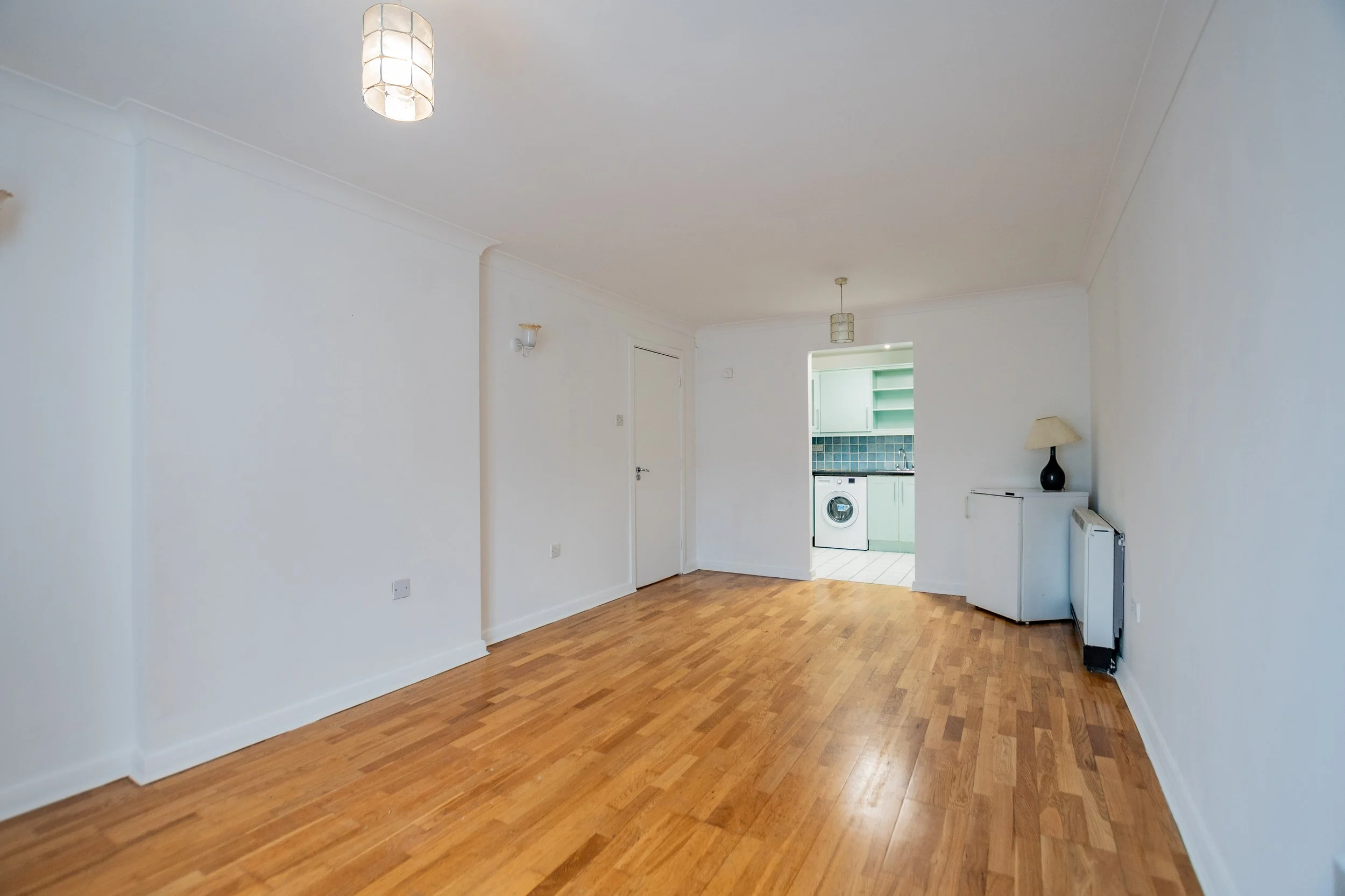 4 Harbour Court - 22.jpg