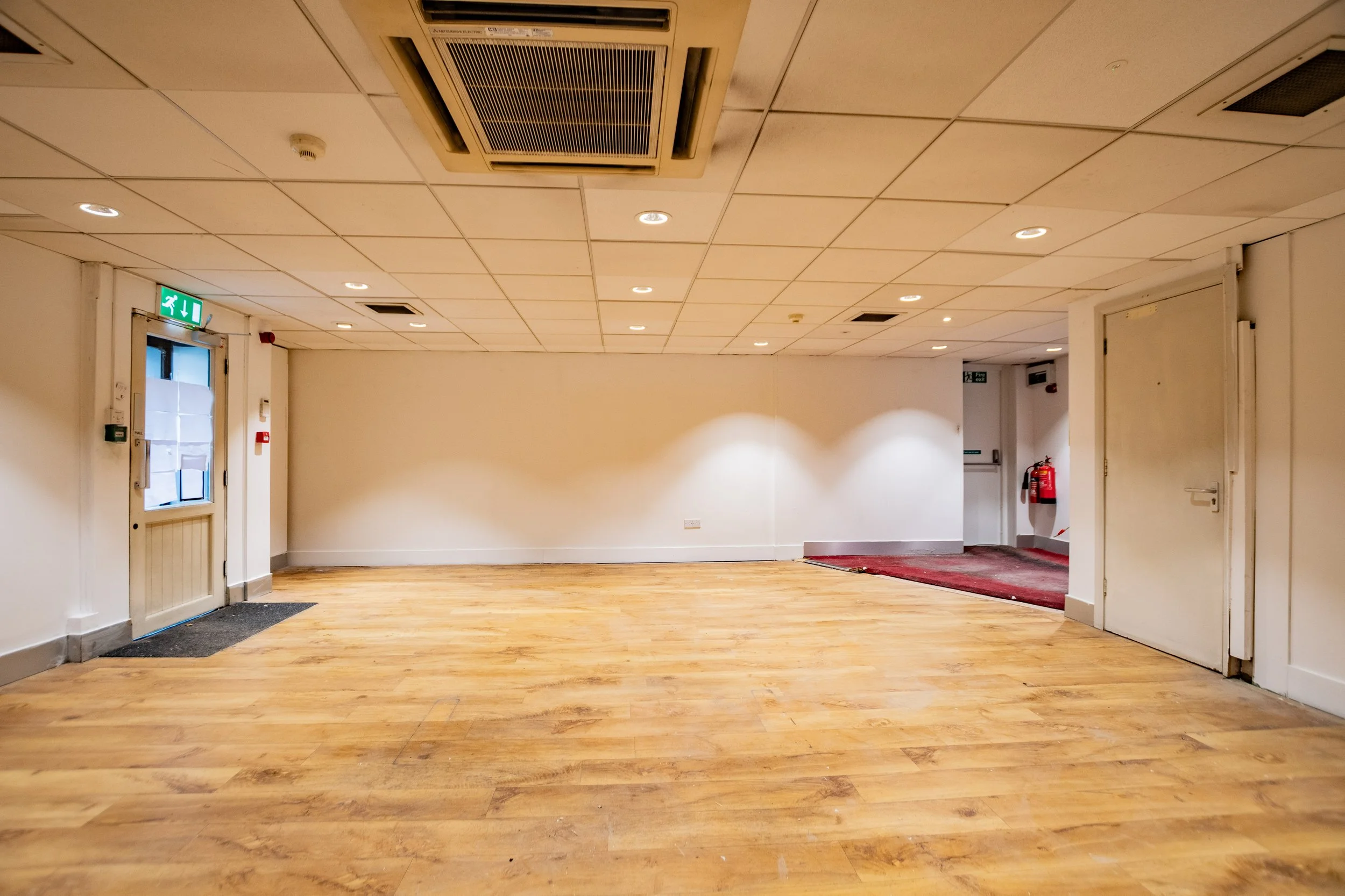 Ladbrokes - 15.jpg