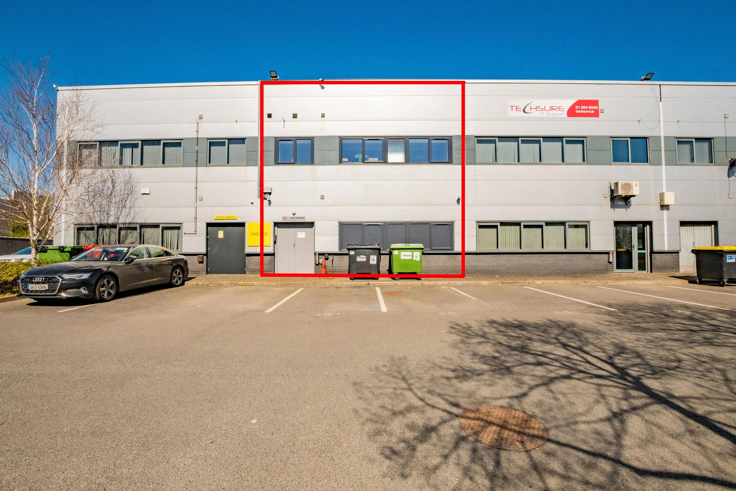 Unit 40 - 68 Red Lines.jpg