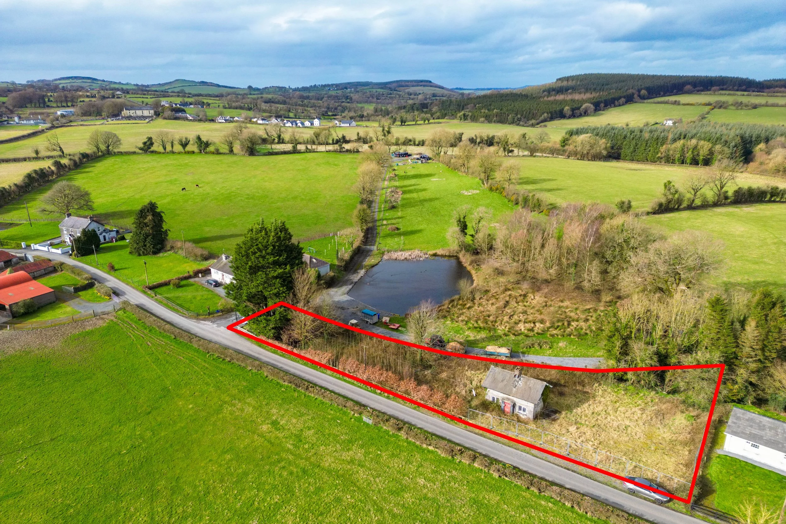 Knockatee - 16 Red Lines.jpg