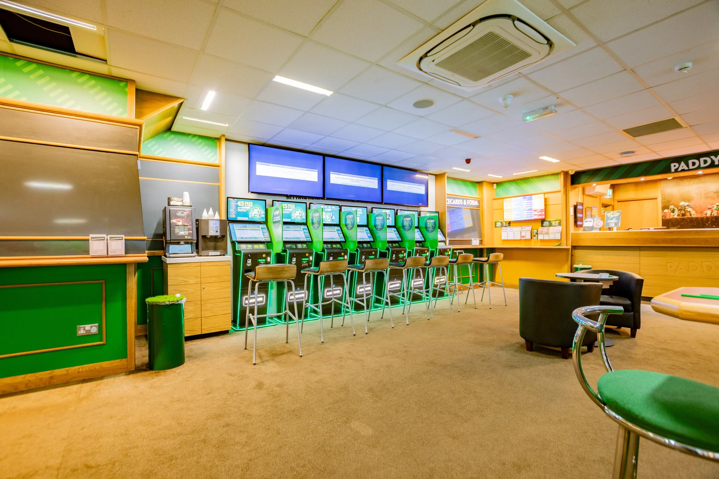 Paddy Power - 23.jpg