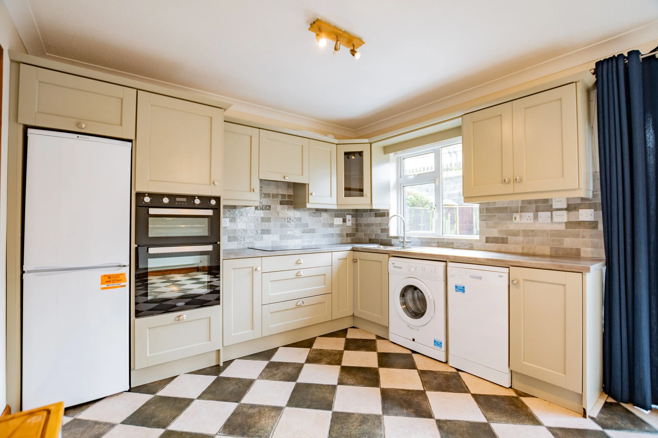 122 Ashfield - 32.jpg