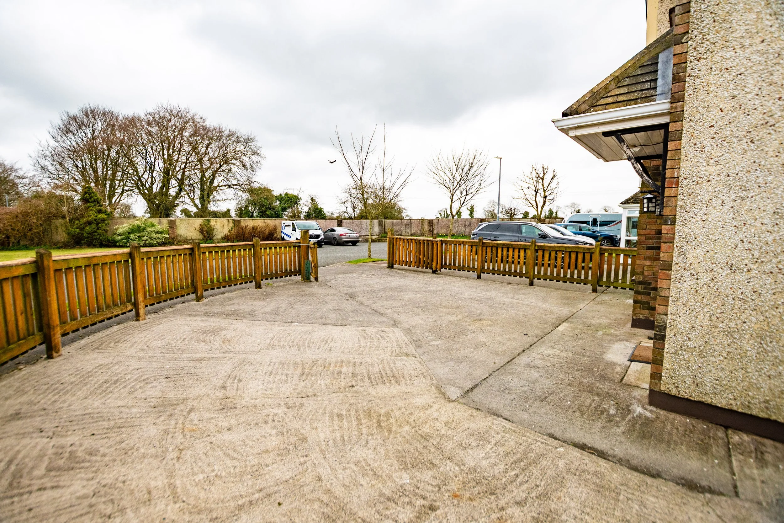 76 Rahanine Manor - 14.jpg