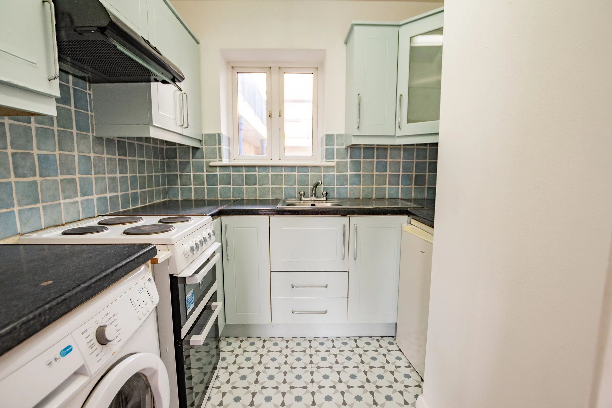 28 Harbour Court - 30.jpg