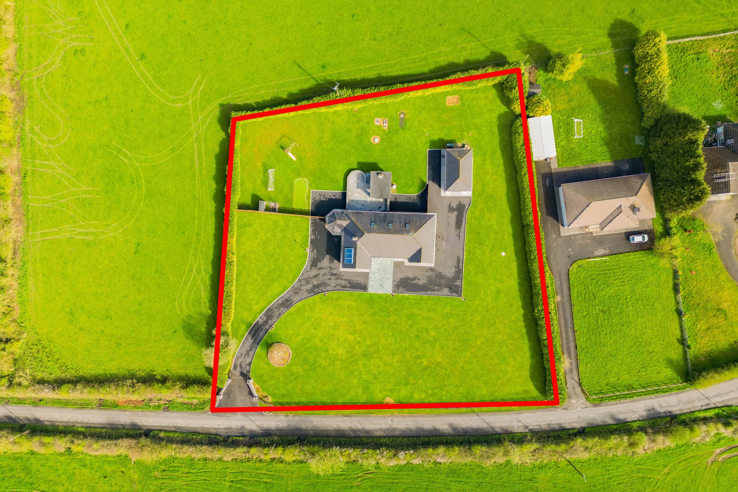 Baltigeer - 13 Red Lines.jpg