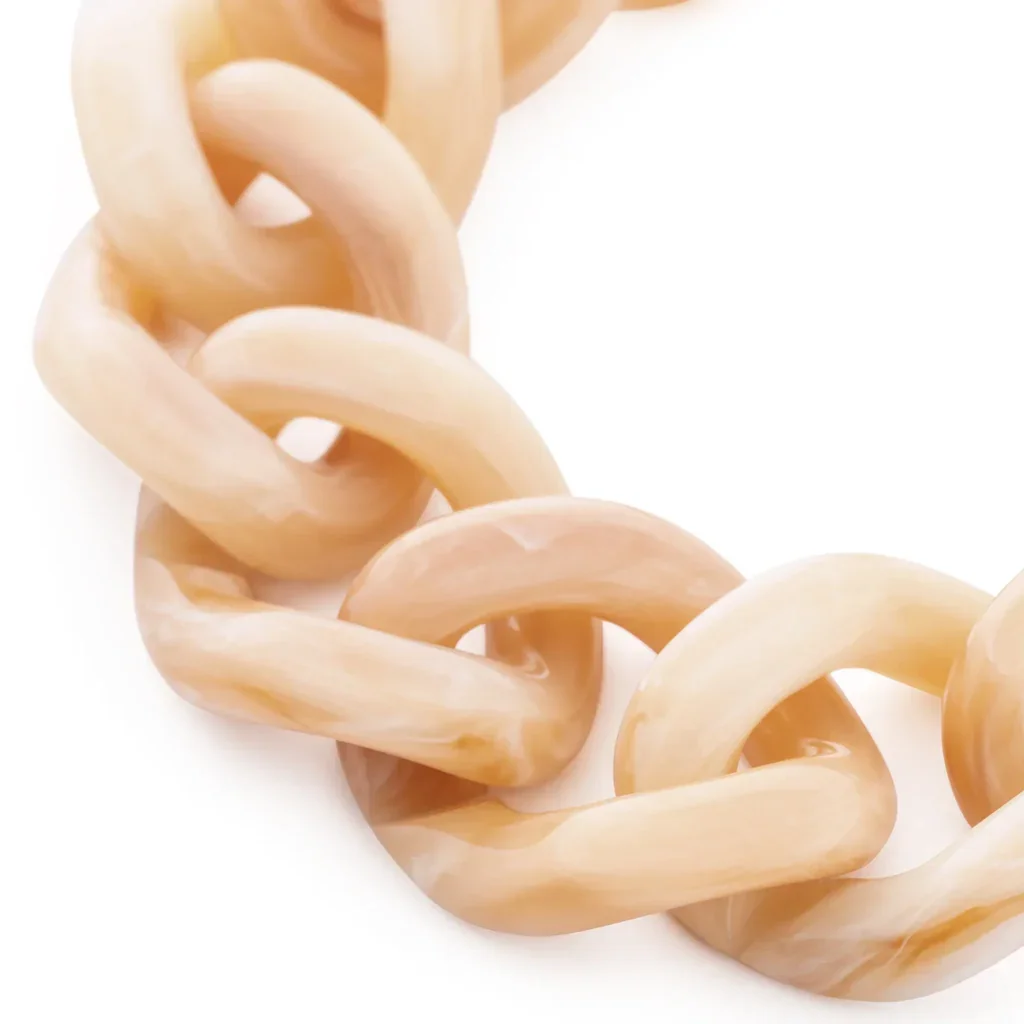 FlatChainBraceletcremebruleemarble_056_6f1d12a8-d169-4f92-9766-95e5300f2dce.webp