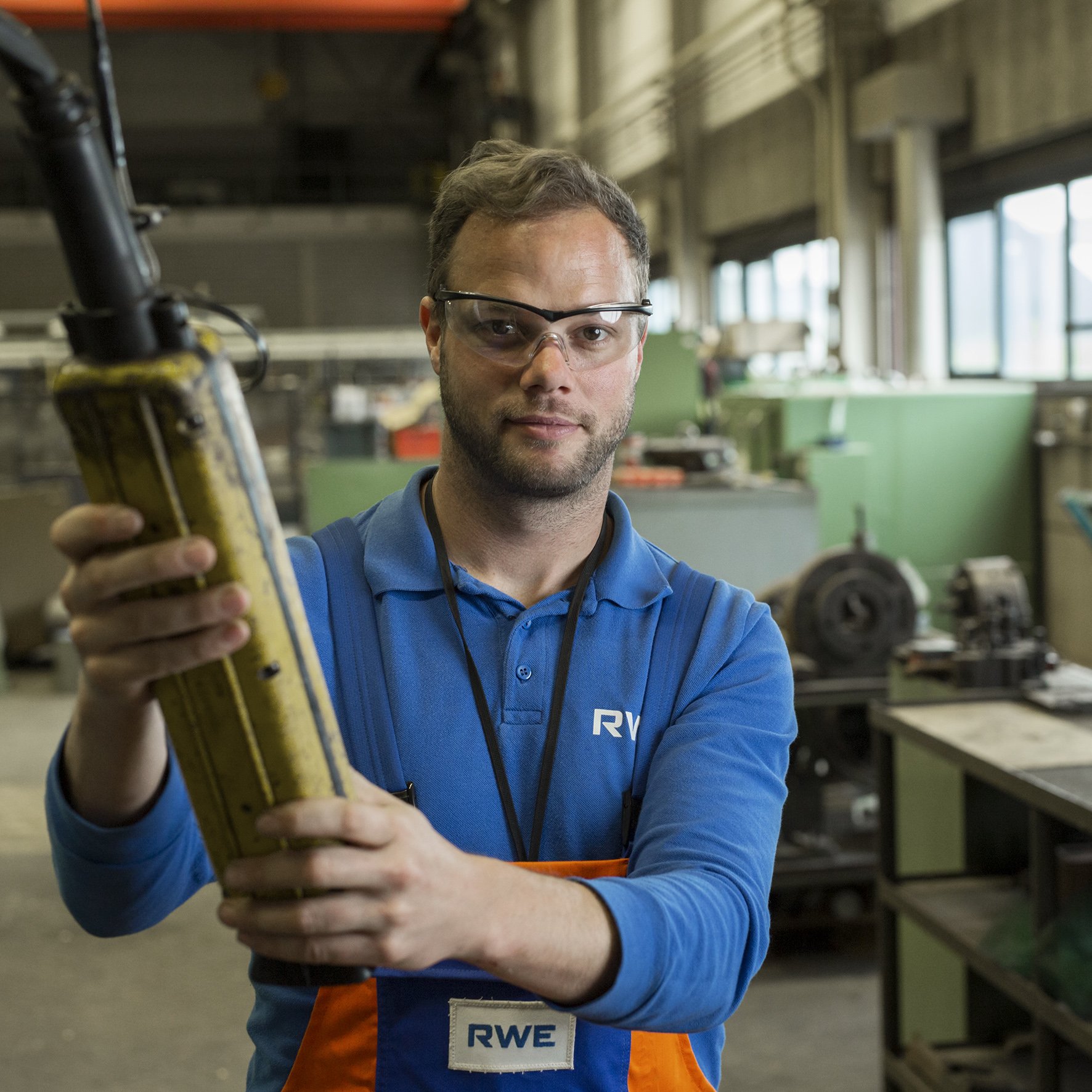 RWE.