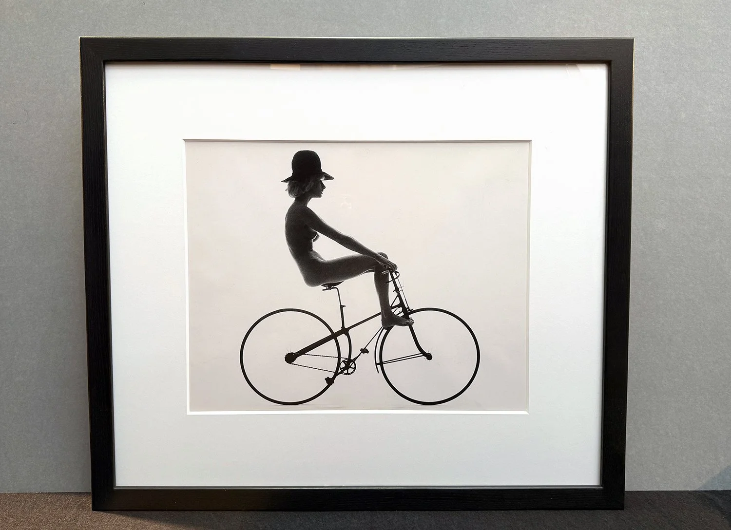 Kate-Solo-on-Bike-in-Frame-RT-1500.jpg