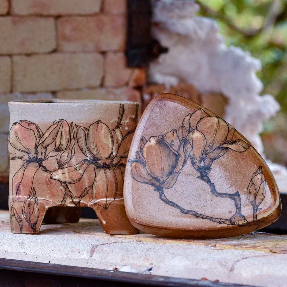 WFVase9 Tulip Mag Box-1.jpg