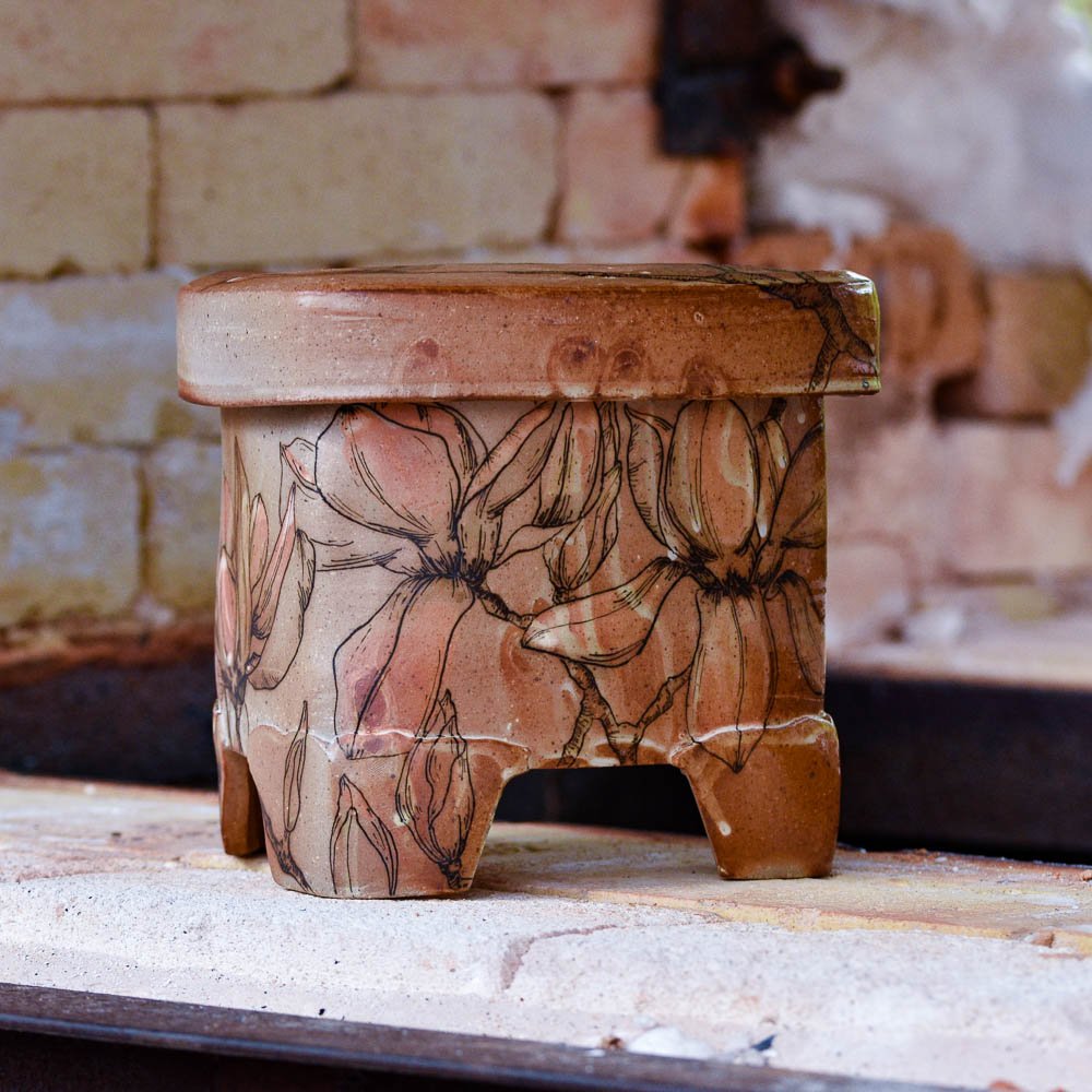 WFVase9 Tulip Mag Box-3.jpg