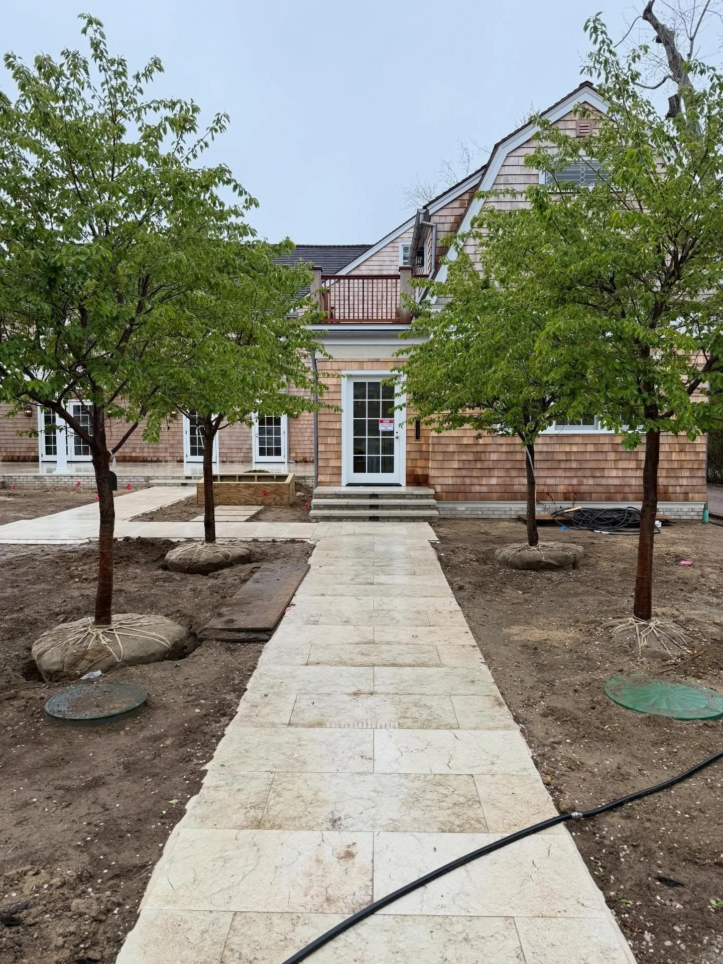 Landscaping magic at our East Hampton project brought to you by the wildly talented @mplastudio #easthampton #gutrenovation #shinglestylehouse #savealltheoldhouses