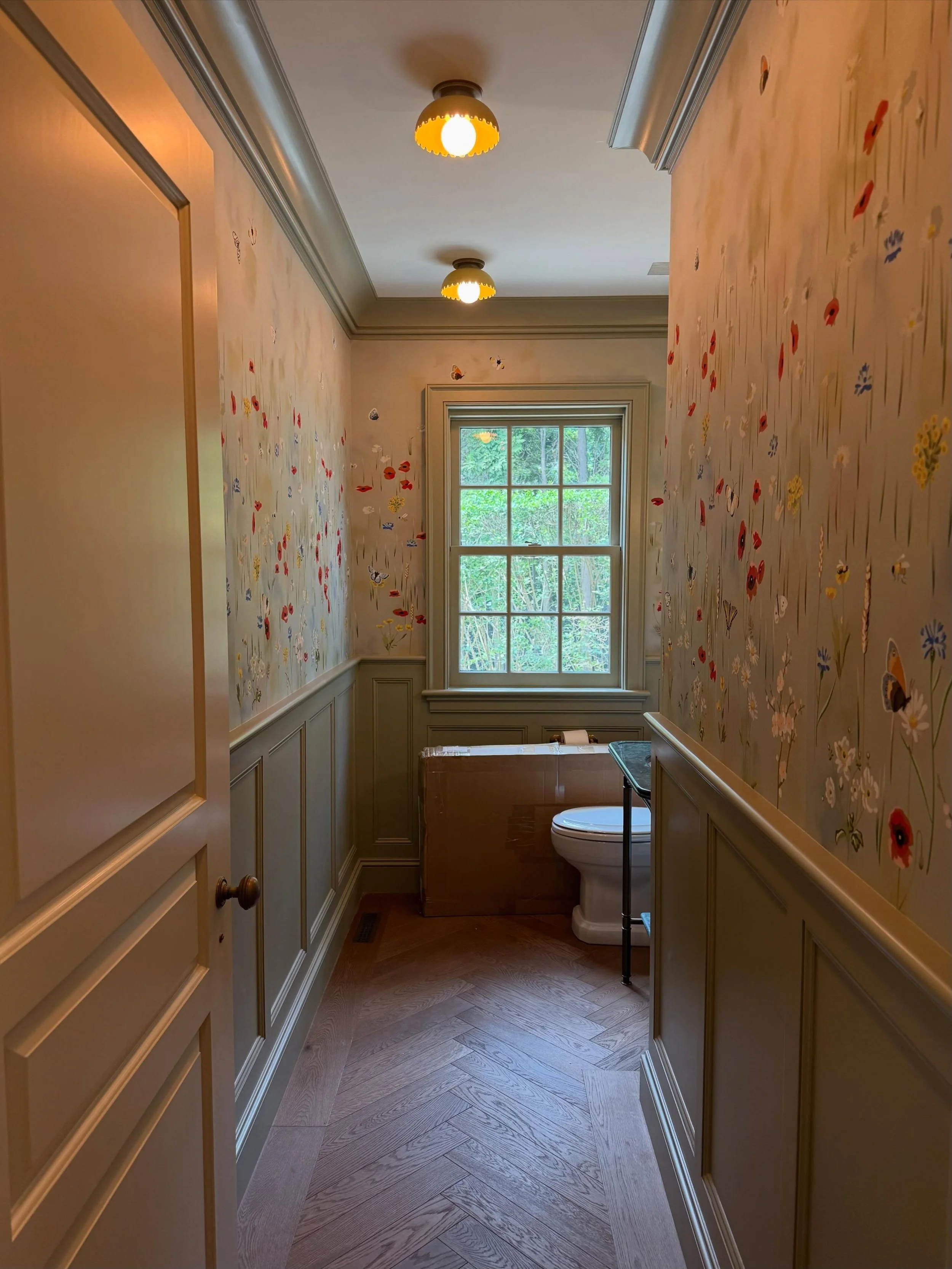 Forgot I took this yesterday and it&rsquo;s totally grid worthy (unlike the opposite view in my story)! The chicest powder room in our East Hampton house.  Beautiful @fromentaldesign paper chosen by @kellyrosendesign of course.  #easthampton #gutreno