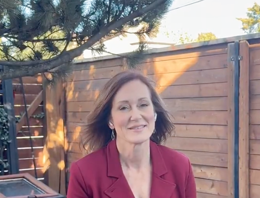 image of a woman giving testimonial about individual training sessions on presentation skills