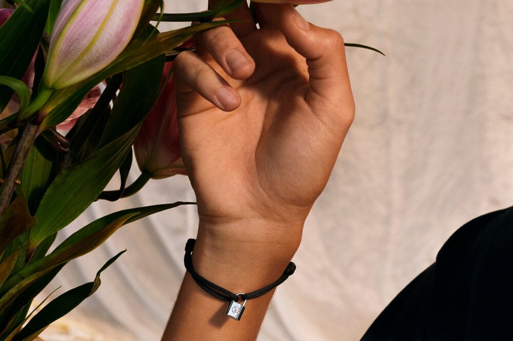 vuitton unicef bracelet black