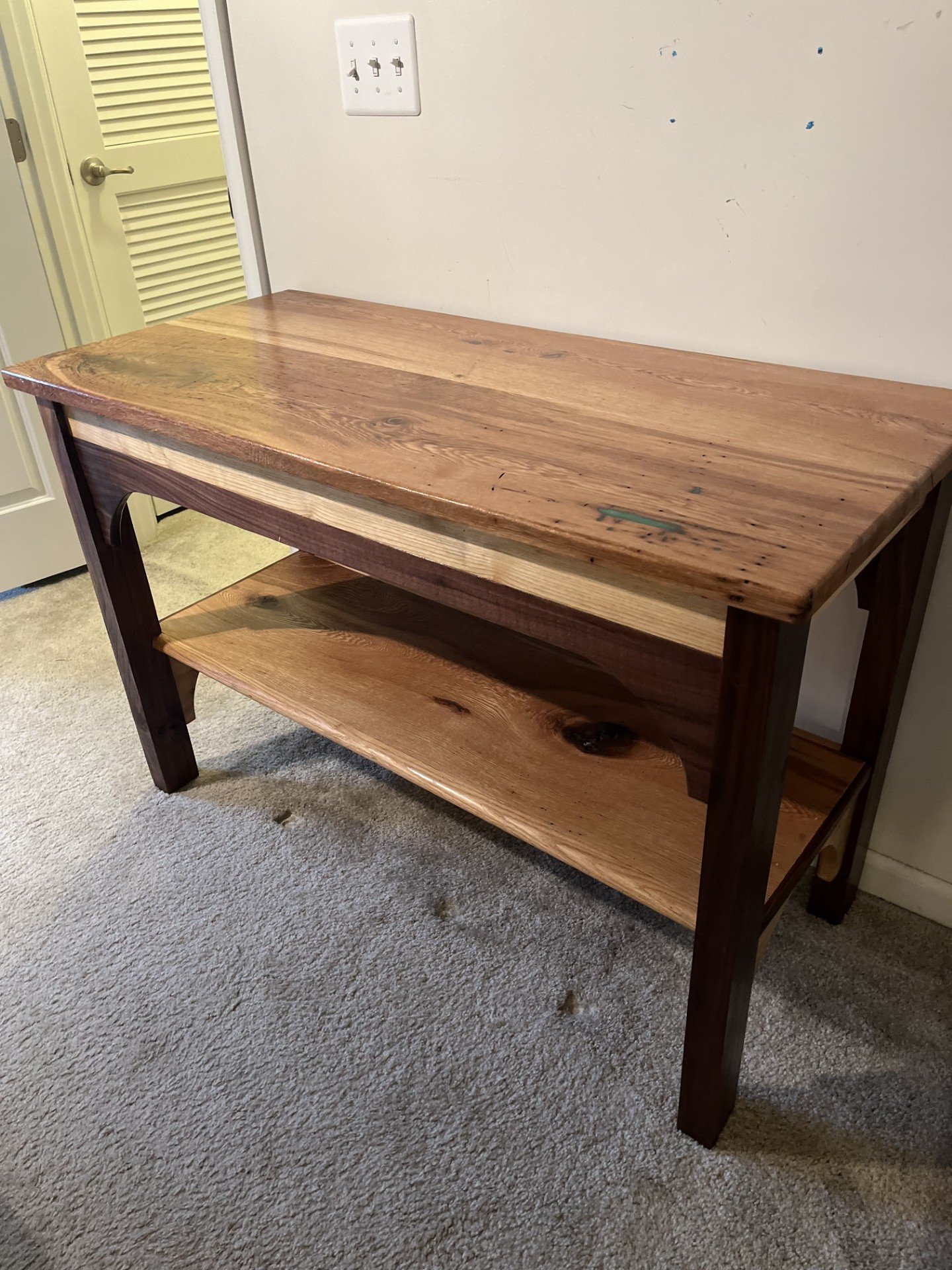 Custom aquarium table