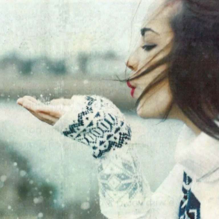 This frigid winter weather is
brutal on your skin.
So stop in to The Leslie Studio for all your
Skincare needs
and we will help you
�Nourish...Replenish...and Heal your beautiful skin!