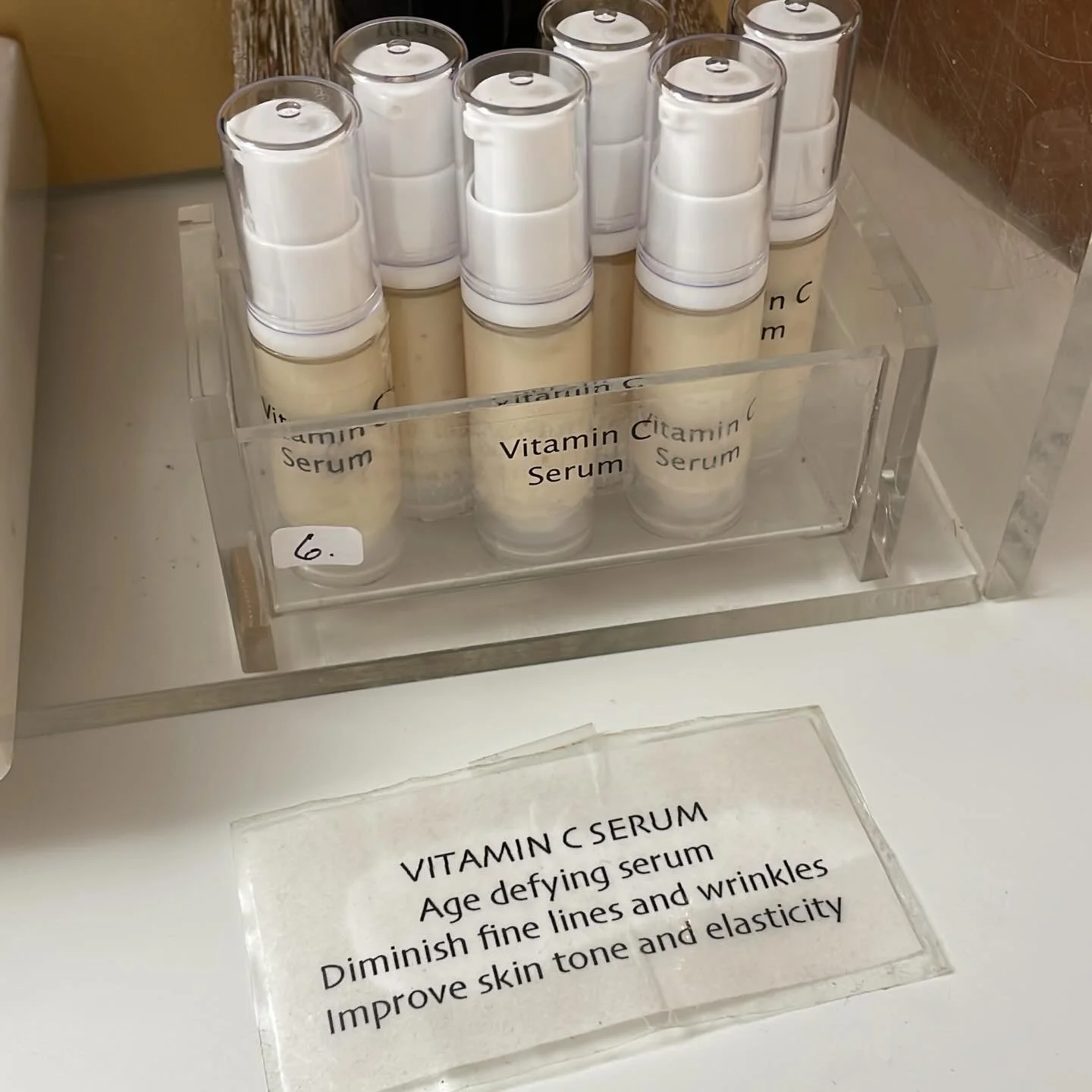 We&rsquo;re now offering smaller pump bottles of our Vitamin C serum! And&hellip;they&rsquo;re refillable! There&rsquo;s no reason not to try it 💕