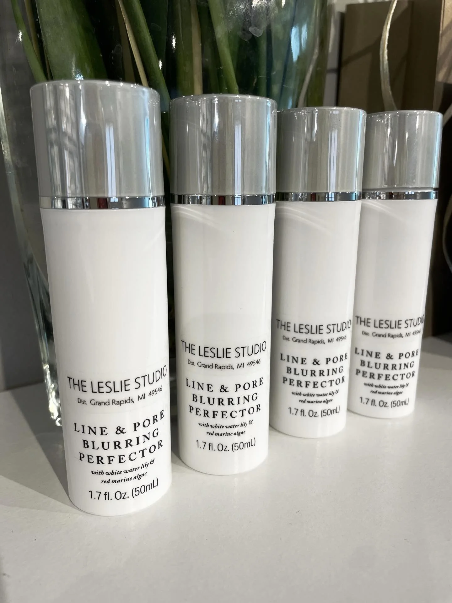 Use Daily. Diminish fine lines and wrinkles. Smooth &amp; Radiant skin.